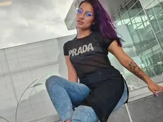 Streamate Adult Video Chat of vale_alvarez