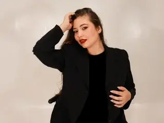 Streamate Live Sex Cam of Sophiia_Grey