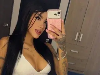 Streamate Free Porn Cam of ZoeTaaylor