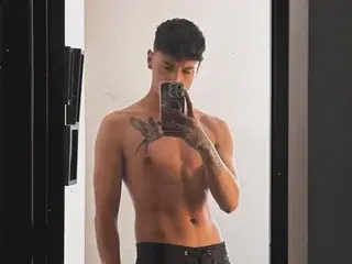Streamate Adult Webcam of Gabriel_tw
