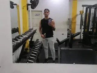 Streamate Watch Live Sex Cams of AlejandroHoot