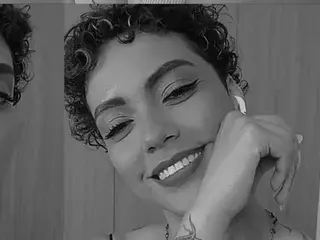 Streamate Watch Live Sex Cams of MartinaBrwn