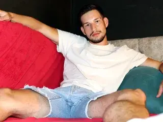 Streamate Sex Cam of LeonVane
