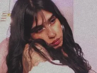 Streamate Watch Live Sex Cams of BellaPoisonous