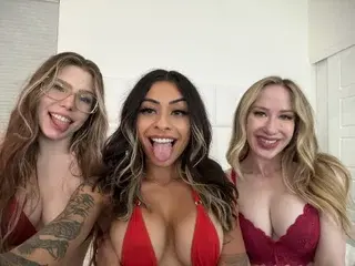 Streamate Live Sex of SkinnyMiniMia