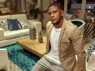 Streamate Live Sex Cam of FraiderBrown