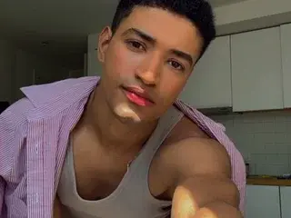 Streamate Live Porn of Andrew_ordos