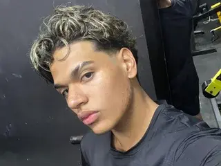 Streamate Best live sex cam show of Marco_delux