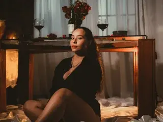 Streamate Live Porn of SahiaHills