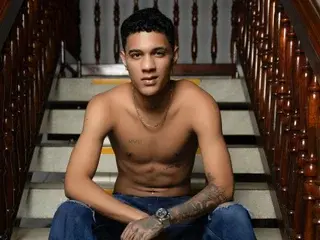 Streamate Free Live Porn of Mael_Jason