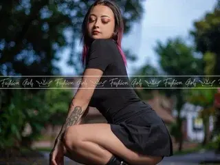 Streamate Best live sex cam show of SarahCastro