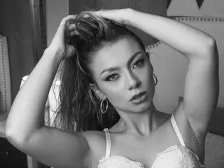 Streamate Best live sex cam show of SusieWilliams