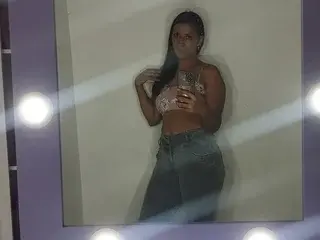 Streamate Adult Webcam of Laura_Mendosa