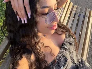 Streamate Adult Video Chat of Ramira_Rowa