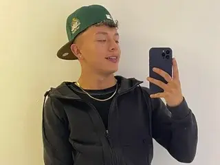 Streamate Live Sex of Nico_Knight