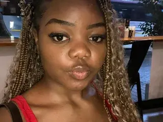 Streamate Free Live Porn of AlliBabe