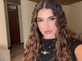 Streamate Private Sex Chat of VictoriaJoliegb