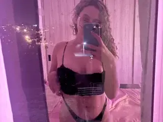 Streamate Live Sex Cam of AliceKizar