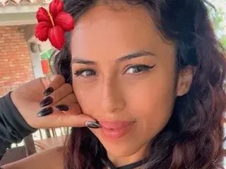 Streamate Adult Webcams of Nicol_Tylor