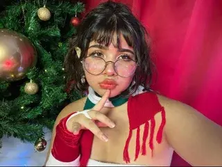 Streamate Free Porn Cam of ZaraSnows