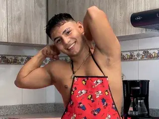 Streamate Adult Webcam of RichiMontes19