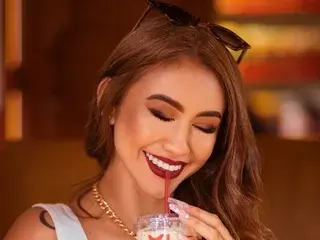 Streamate Free Porn Cam of NinaMonet