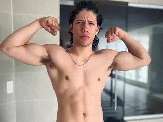 Streamate Live Porn of Imtonny19