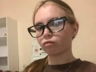 Streamate Nude Webcam of AliceTouch