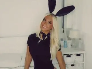 Streamate Free Live Porn of Ella_xoxo