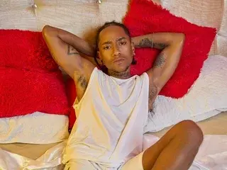 Streamate Free Live Porn of JhonyMiller