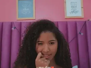 Streamate Watch Live Sex Cams of blacksweetiee