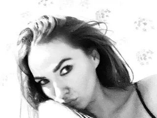 Streamate Live Sex of Qtpetite25