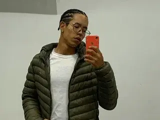 Streamate Sex Chat of Andrew_Hardy