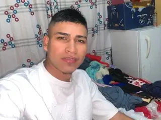 Streamate Nude Webcam of MaicolHurtado22