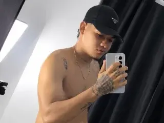 Streamate Live Sex Cam of bick_jhonn