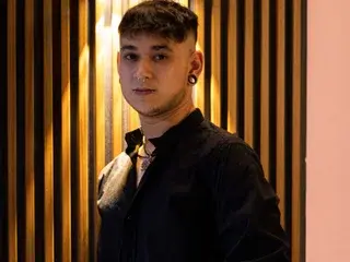 Streamate Adult Webcams of MarkLaurens