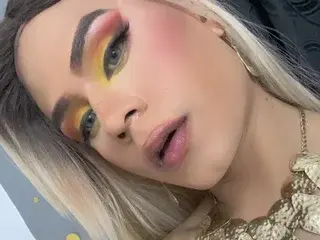 Streamate Free Live Porn of Saskyadeluxxeoficial