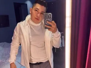 Streamate Best live sex cam show of Chest_kako