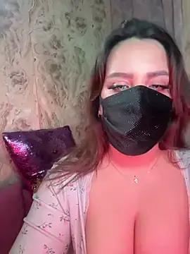 Stripchat Live Sex Cam of AMBER_GLAM