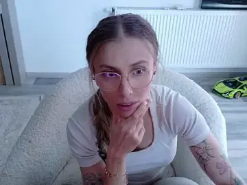 Stripchat Live Sex Cam of Deidi_sweet