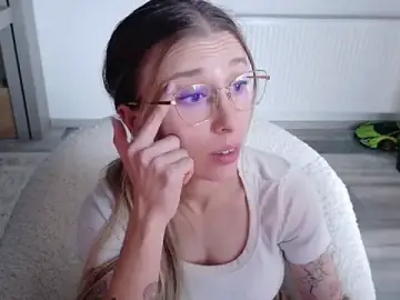 Stripchat Free Porn Cam of Deidi_sweet