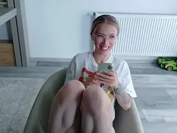 Stripchat Free Porn Cam of Deidi_sweet