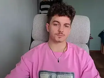 Stripchat Free Porn Cam of Remy_Miles