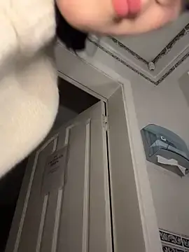 Stripchat Nude Webcam of XEye_CandyX