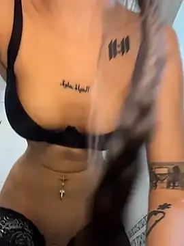 Stripchat Free Porn Cam of XEye_CandyX