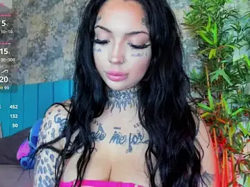 Stripchat Free Live Porn of CreamyInkky_