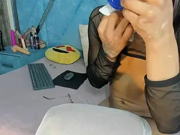 Stripchat Free Porn Cam of Aura_love69
