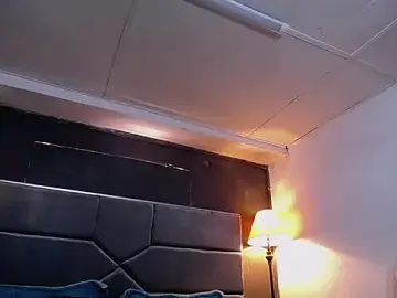 Stripchat Free Porn Cam of teddyfit19cm