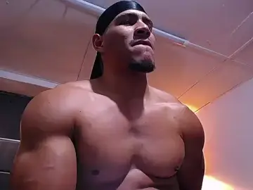 Stripchat Live Porn of teddyfit19cm