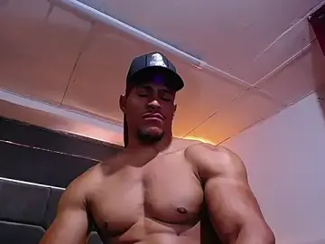 Stripchat Live Porn of teddyfit19cm